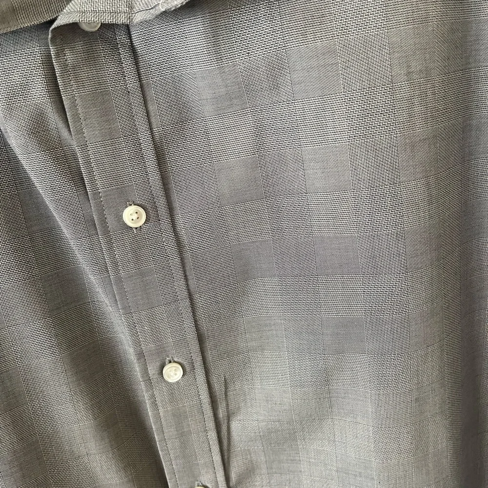 Indochino Luxury Men’s Casual Shirt - Picture 6 of 13